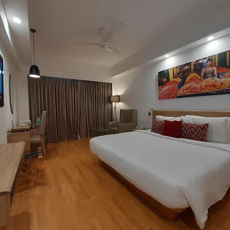 Lemon Tree Hotel Chennai Exterior photo