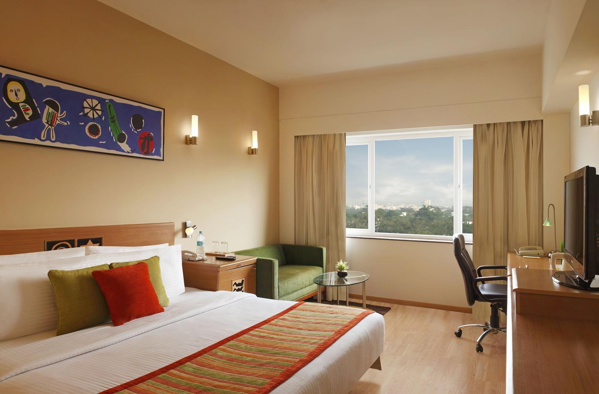Lemon Tree Hotel Chennai Exterior photo