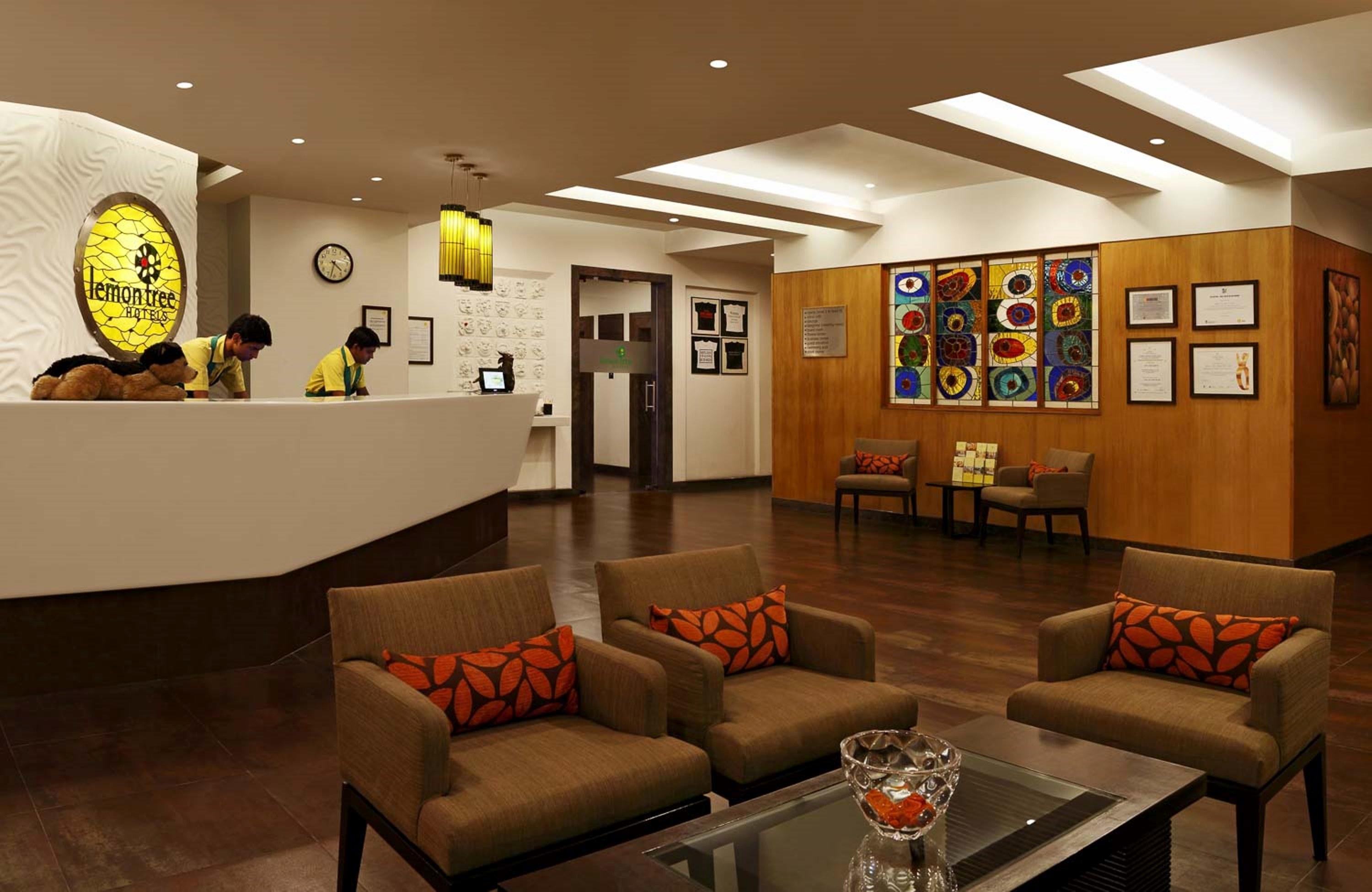 Lemon Tree Hotel Chennai Exterior photo