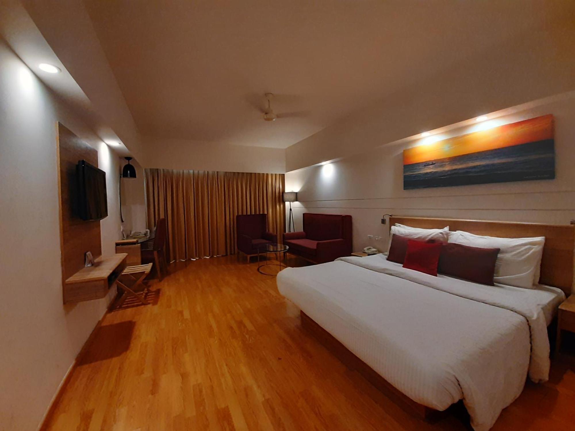 Lemon Tree Hotel Chennai Exterior photo