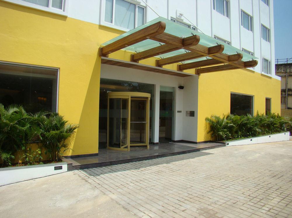 Lemon Tree Hotel Chennai Exterior photo