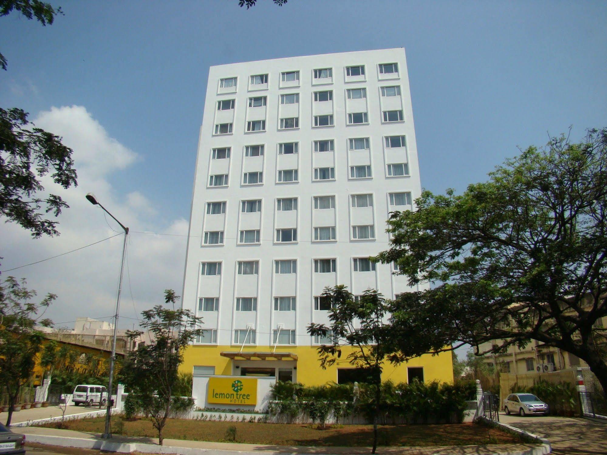 Lemon Tree Hotel Chennai Exterior photo