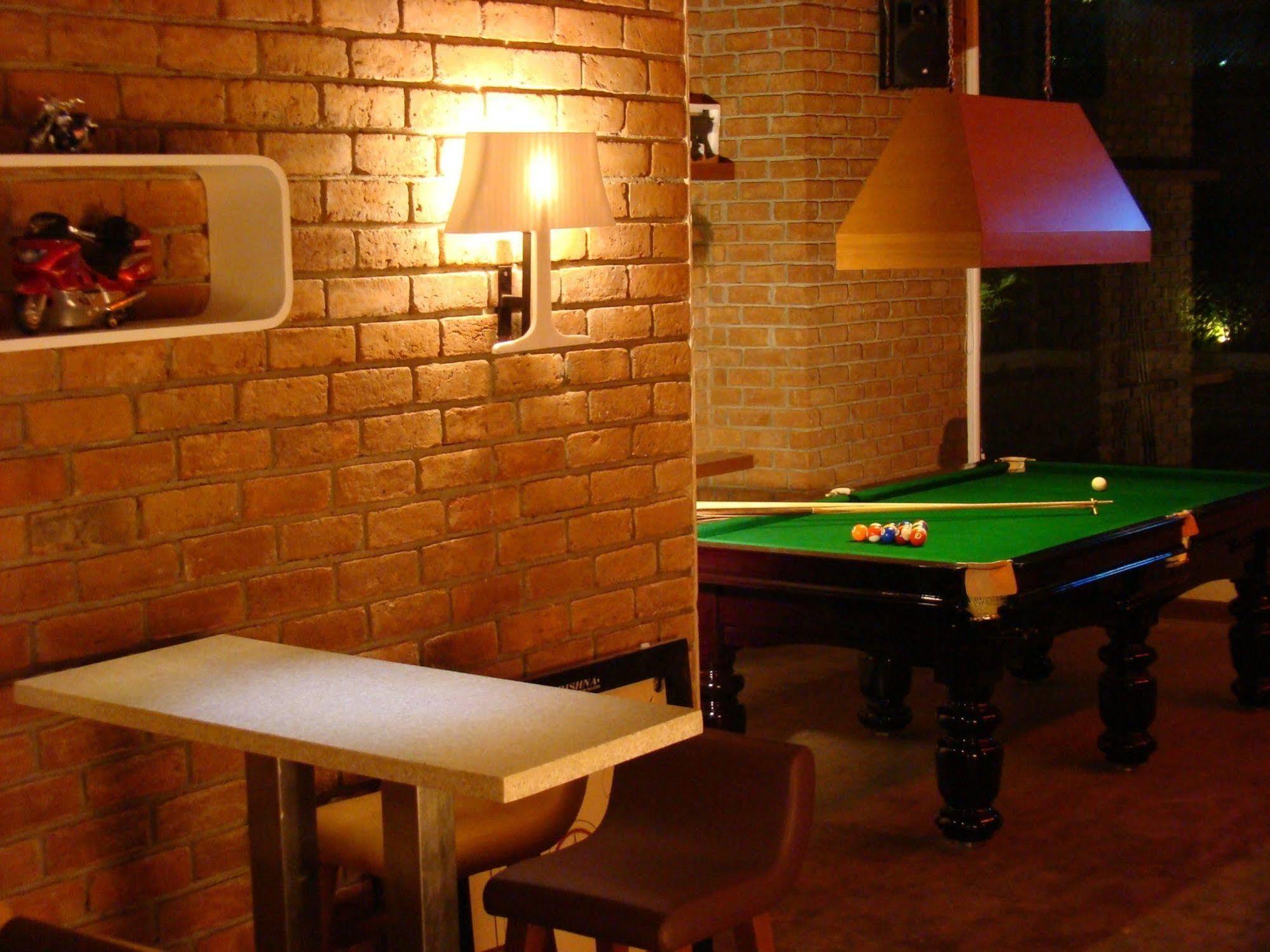 Lemon Tree Hotel Chennai Exterior photo