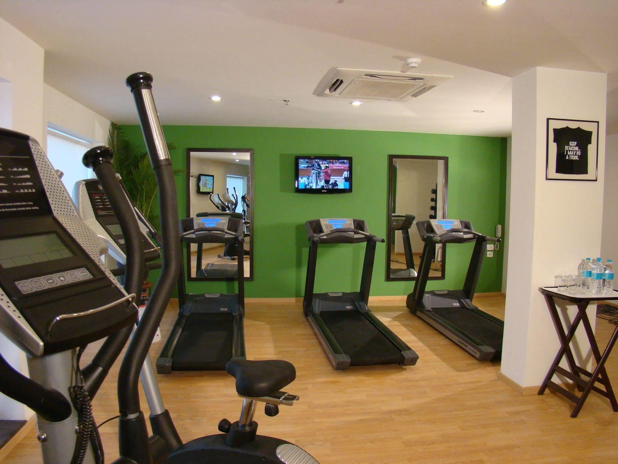 Lemon Tree Hotel Chennai Facilities photo
