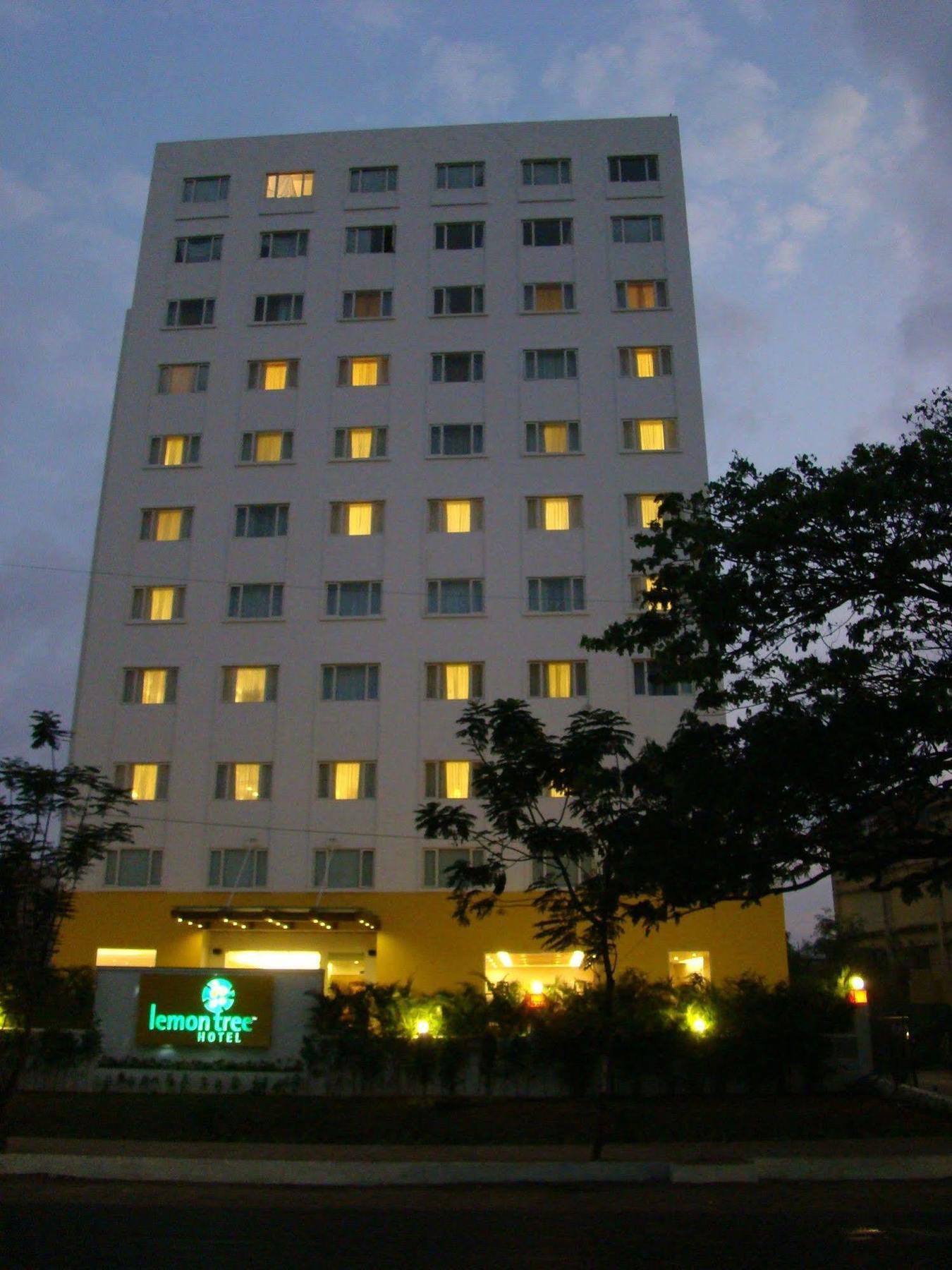 Lemon Tree Hotel Chennai Exterior photo