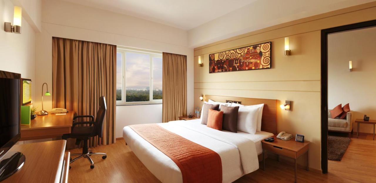 Lemon Tree Hotel Chennai Exterior photo